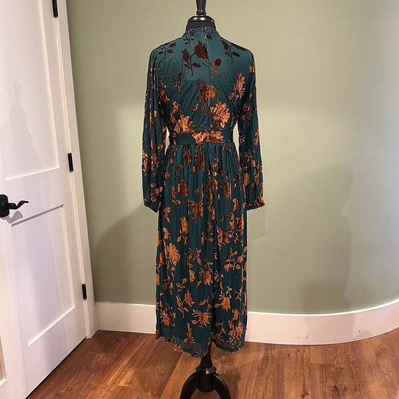Blue and Brown Floral Maxi Dress with Bishop Sleeve - Picture 3 of 10